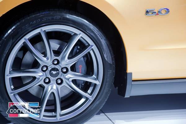 2011 ford mustang gt optional brembo package selling like hotcakes