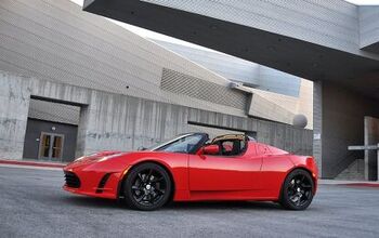 Tesla Launches Roadster 2.5, Tree Huggers Have A New Latest And Greatest Ride