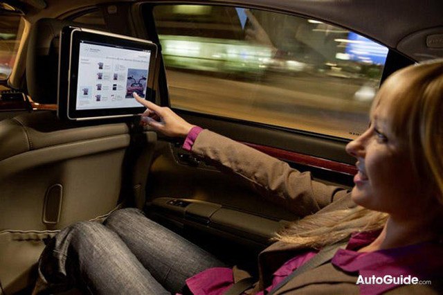 Mercedes-Benz Offering IPad Integration for Headrests