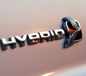 2013 Ford Fusion Hybrid Targeting 48-MPG City