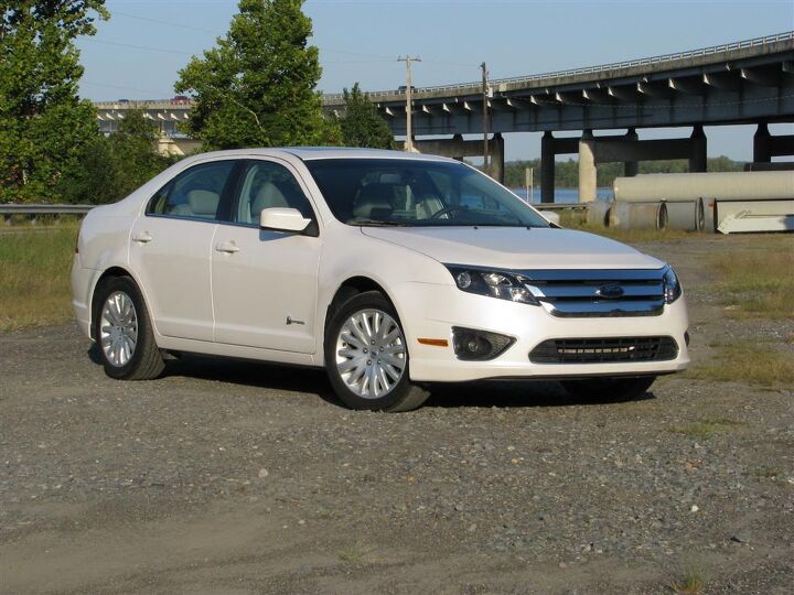 ford fusion overtakes honda accord in american sales