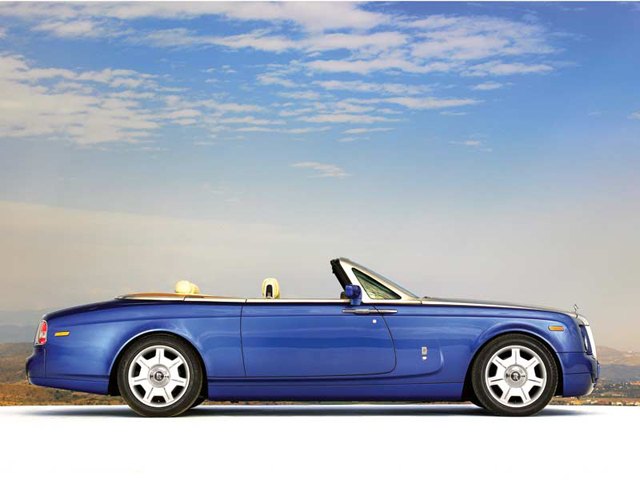 One-Off Rolls-Royce Phantom Drophead Coupe Includes Custom Jewelery Box