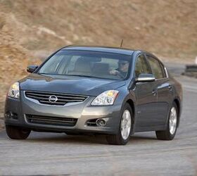 Inventory Issues Plague Infiniti, While Nissan Continues To Increase Sales