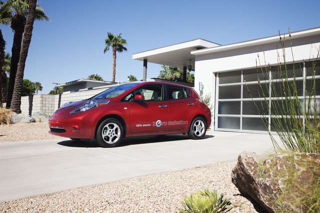 Nissan Leaf Surpasses 10,000 Units Sold