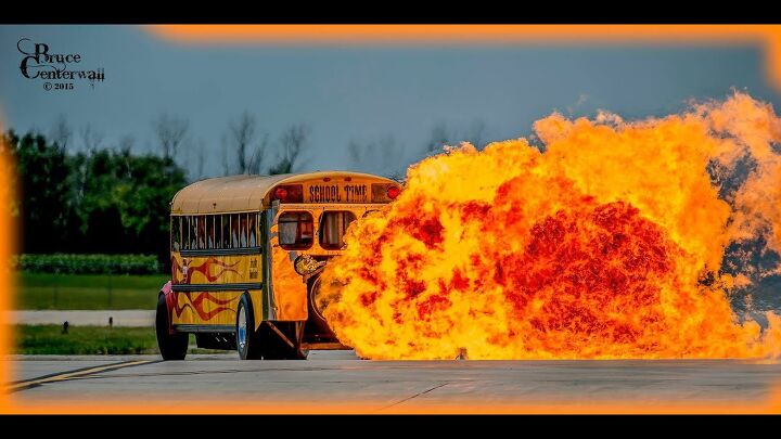 Jet-Powered School Bus Blazes to 367-mph