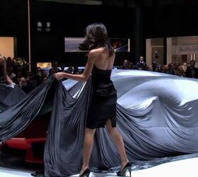 Lamborghini Aventador LP700-4 Video: First Look at Lambo's New Supercar