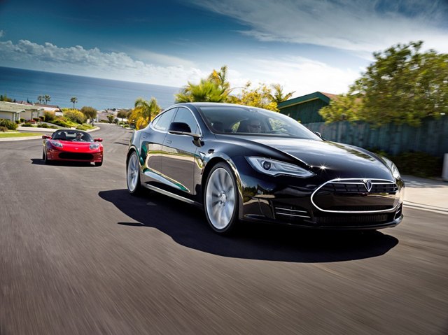 tesla model s to get high performance version 0 60 in 4 6 seconds