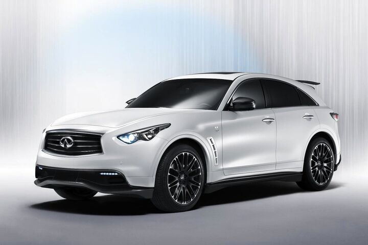 Sebastian Vettel Wins The F1 Championship, Infiniti Approves The FX SV Edition