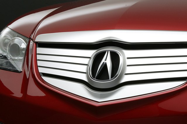 Acura ILX Compact Sedan to Get Hybrid Powertrain, Choice of Two Gas Engines