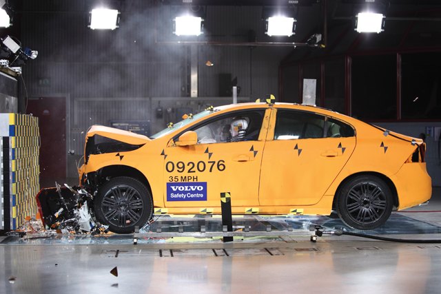 subaru volvo come up big in latest insurance institute for highway safety awards