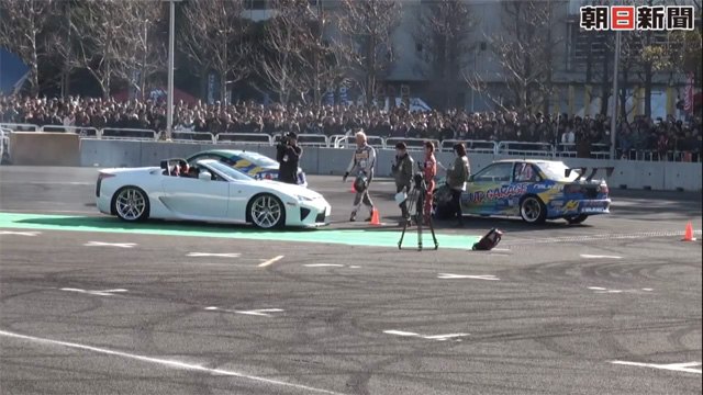 lexus lfa roadster toyota gt 86 and ae86 go drifting video 2012 tokyo auto salon