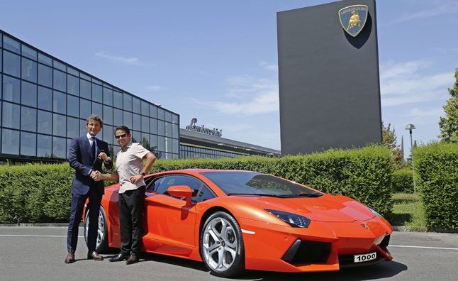 lamborghini aventador reaches production milestone