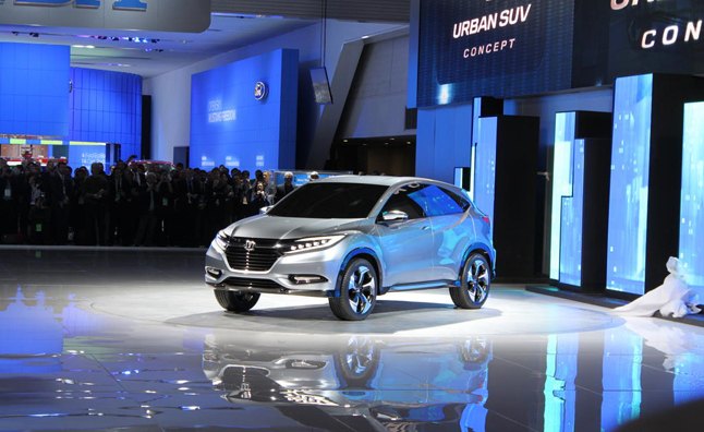 Acura Won't Compete in Small Crossover Segment: Exec