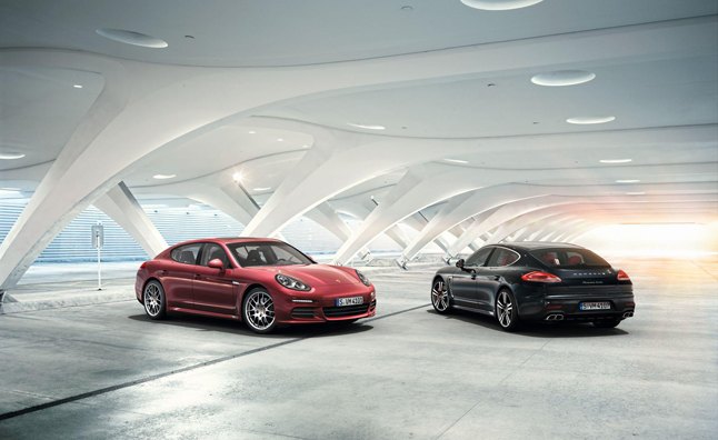 2014 Porsche Panamera Gets Gorgeous Photo Gallery