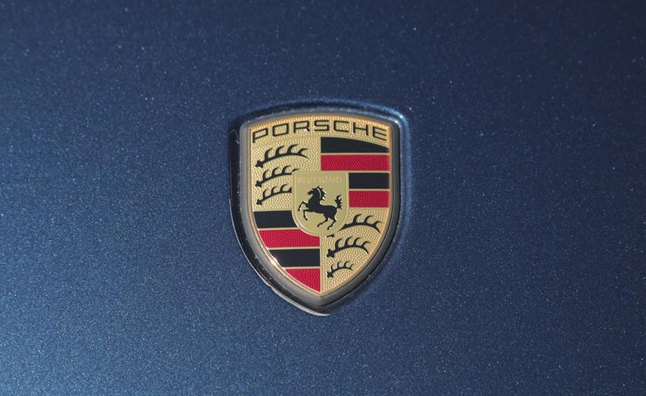 Porsche Cracks Worldwide Sales Record in 2013
