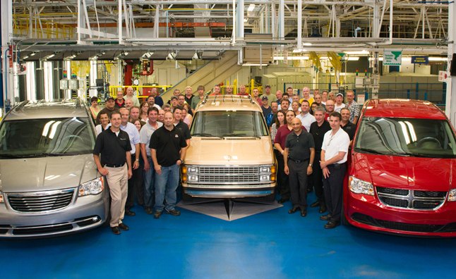Chrysler Nixes Canadian Funding Request, Intends to Build New Minivans in Windsor