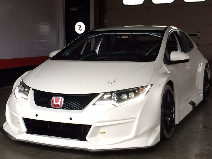 Civic Type R Race Car Debuts With 350 HP | AutoGuide.com