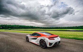 Watch the 2016 Acura NSX Race Up Pikes Peak