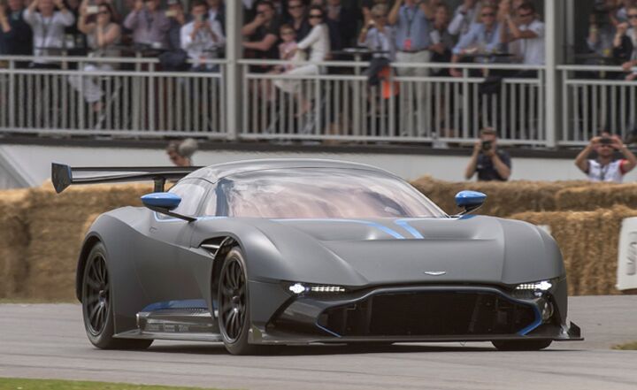 Watch the Aston Martin Vulcan in Action for the First Time Ever