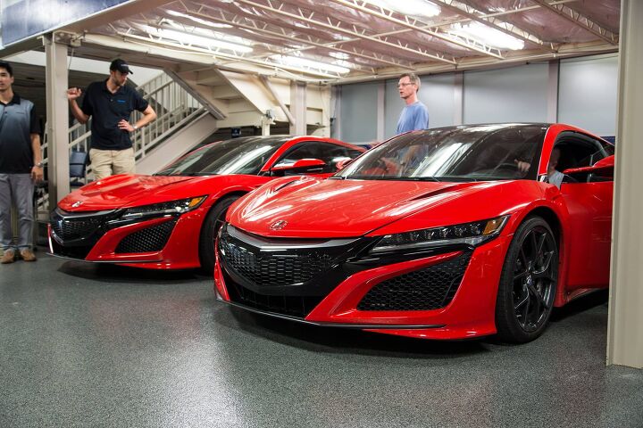 2016 Acura NSX Caught on Video in the Wild
