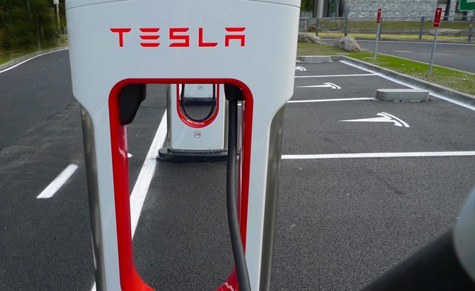 tesla now has over 500 superchargers