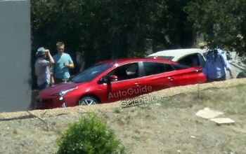 2016 Toyota Prius Spied With Radical New Look