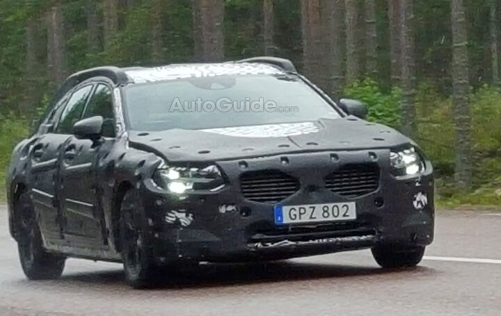 2017 Volvo S90 Spied Testing for the First Time