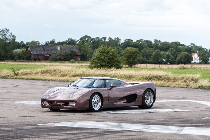 Can You Believe This Koenigsegg is 19 Years Old?