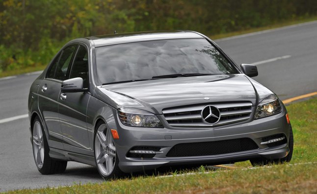 Mercedes Recalls 126,260 Vehicles for Airbag Flaw
