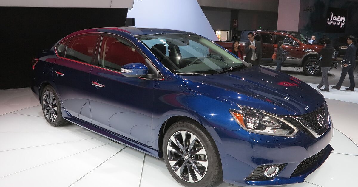 Sentra 2016 Modelos 2016 Nissan Sentra Updated Inside and Out | AutoGuide.com