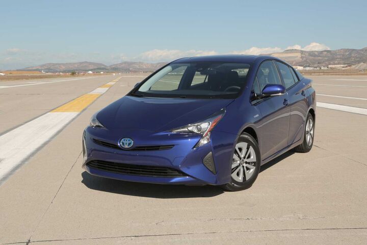 Toyota Lowers Prius Sales Target Thanks to Cheap Gas