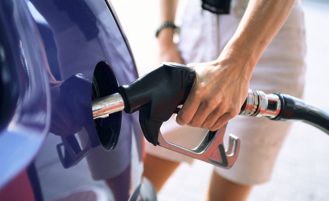 10 myths about fuel economy