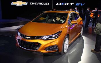 2017 Chevrolet Cruze Hatchback Video, First Look