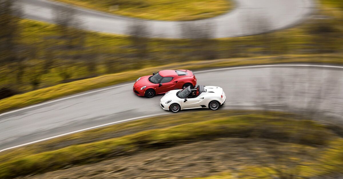 Alfa Romeo 4C Gets More Personalization Options for 2016 | AutoGuide.com