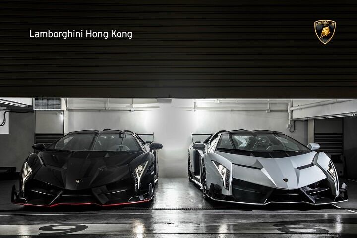 Check Out These Phenomenal Photos of Two Lamborghini Veneno Roadsters in Hong Kong