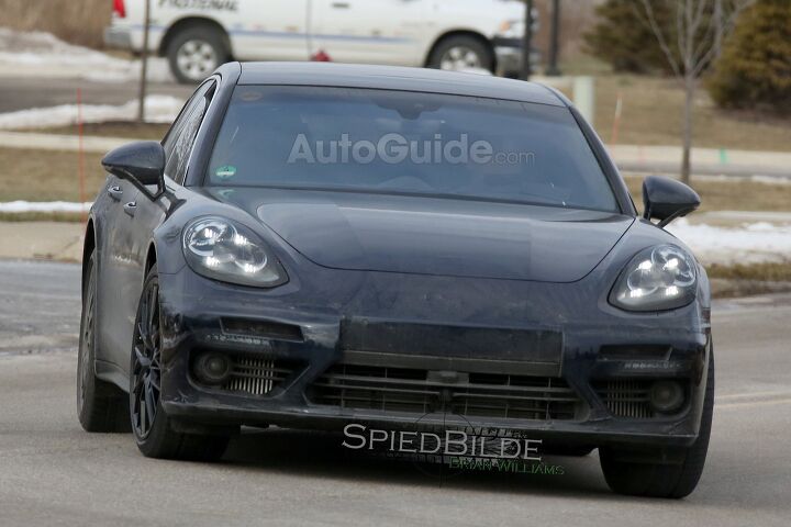 2017 Porsche Panamera's Design Tweaks and New Interior Spied Fully Exposed