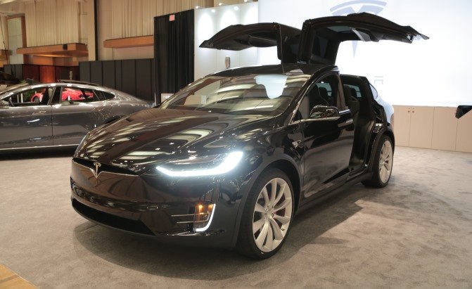 Tesla Model X Base Model Gets a Boost in Range, Price
