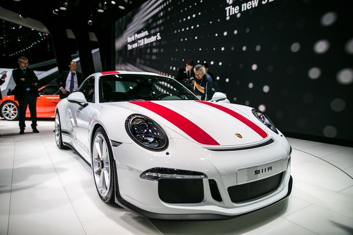 Top 5 Things You Need to Know About the Porsche 911 R