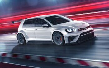 VW Golf GTI TCR Looks Mean and Ready to Win Races