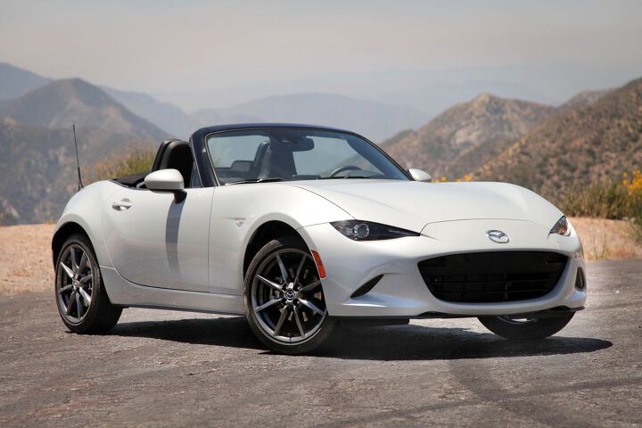 Mazda MX-5 Hardtop Expected to Debut Late March