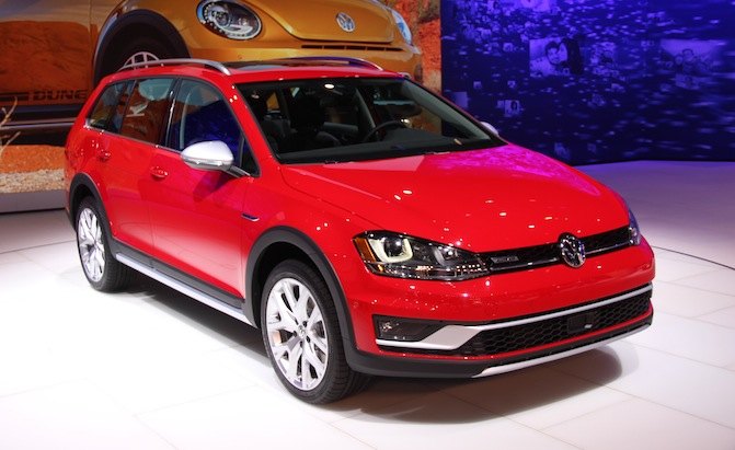 AWD 2017 Volkswagen Golf Alltrack Heading to US Dealerships This Fall