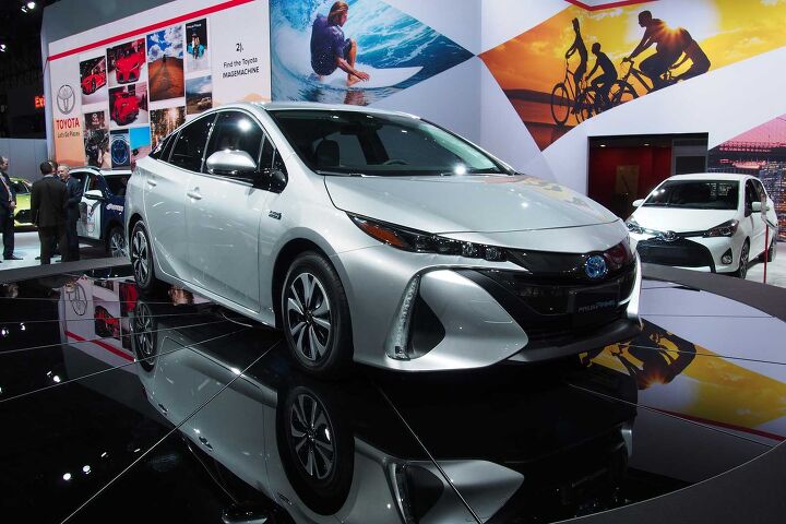 2017 Toyota Prius Prime Plug-In Hybrid Gets an Estimated 120 MPGe