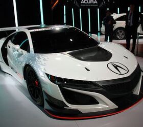 Acura NSX GT3 Race Car Looks Even Crazier Than Production Model
