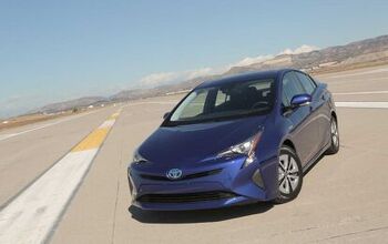 2016 Toyota Prius Named IIHS Top Safety Pick Plus