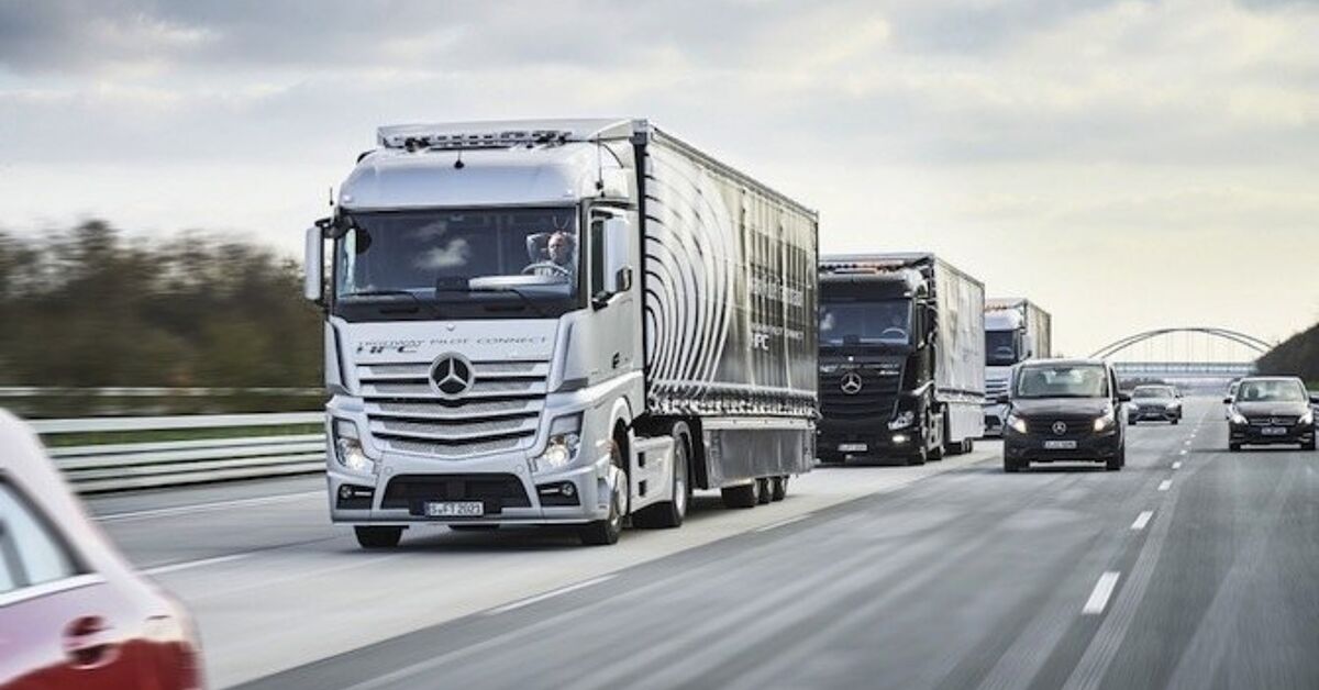 Mercedes Self-Driving Big Rigs Hit the Autobahn | AutoGuide.com