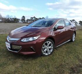 Chevrolet Volt Inches Ahead of Nissan Leaf for Top Plug-in Sales