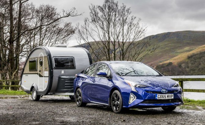 2016 toyota prius offers light towing and awd but not in us