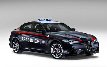 Alfa Romeo Giulia Joins Italian Police Force to Transport Organs