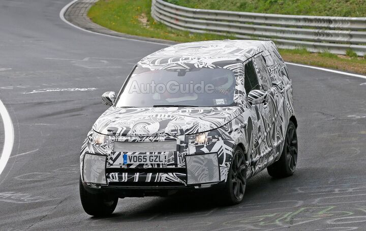 2017 Land Rover Discovery Hits the Nurburgring, Interior Spied