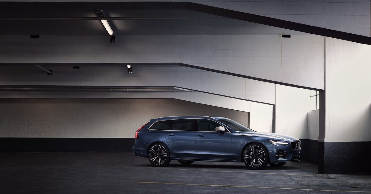 Volvo R Package Volvo Adds Some Spice to S90, V90 With R-Design Package | AutoGuide.com